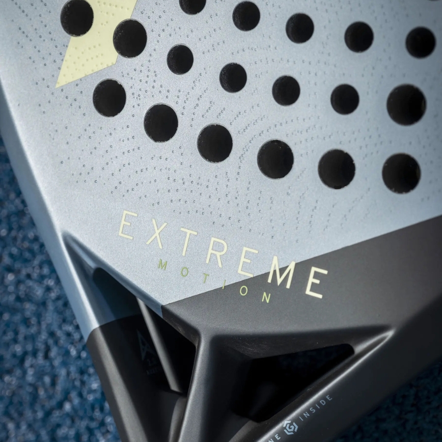 Head-extreme-motion-2025 (4)